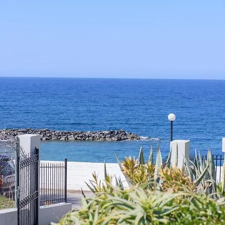 Casa Di Giorgio - Beachfront Holiday home Panormos (Crete)