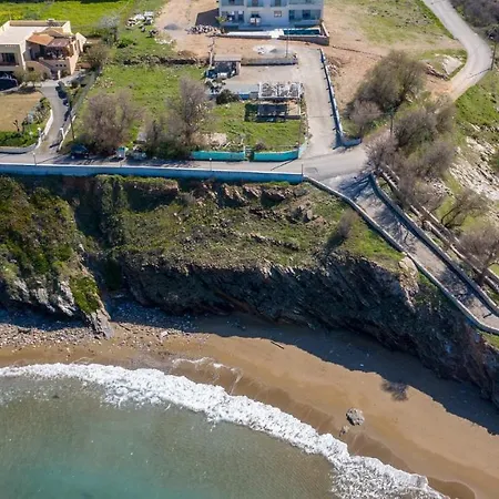 Casa Di Giorgio - Beachfront Holiday home